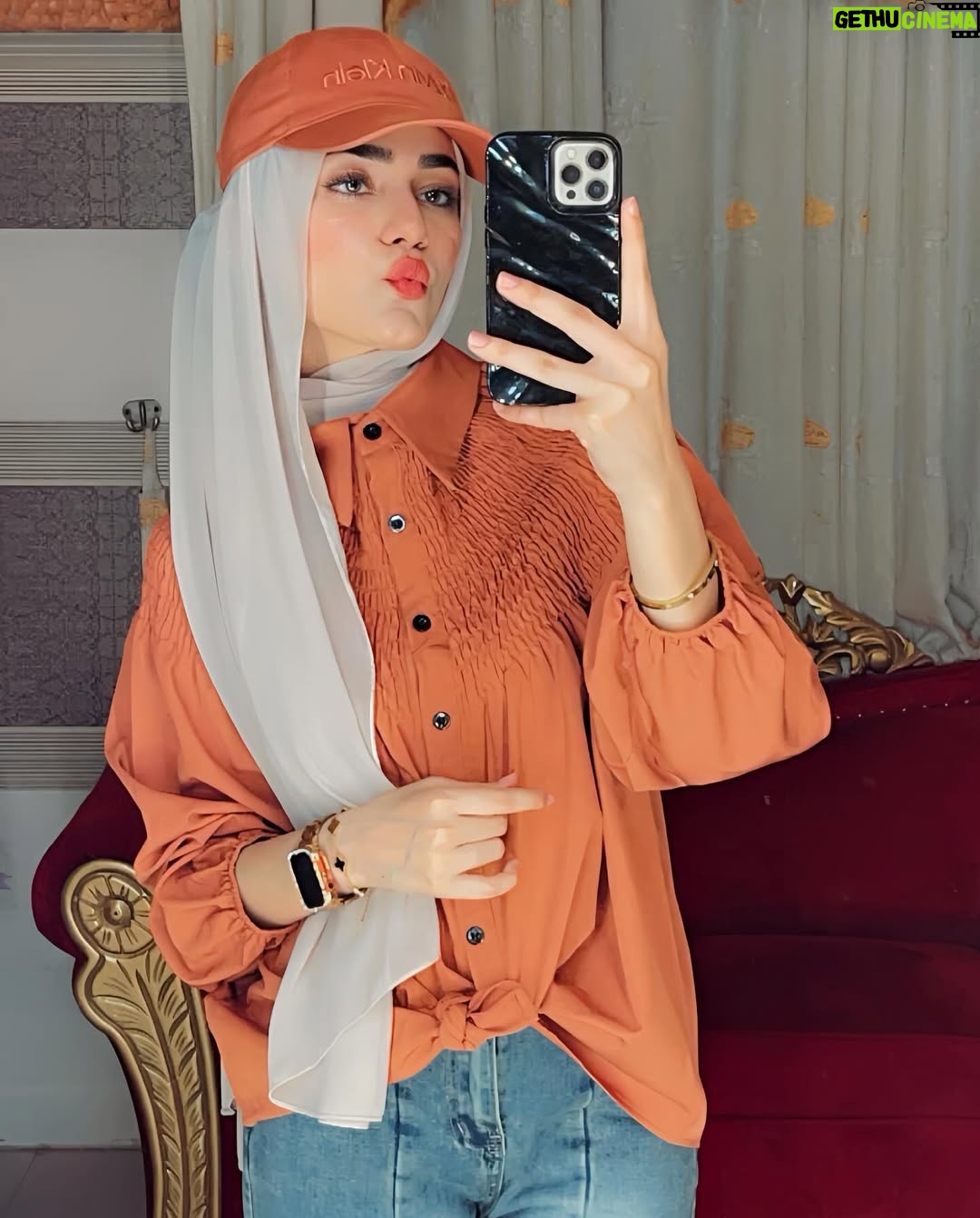Raazia Mughal - 5.5K Likes - Apka kon sa. Colour fvrt hai ? 🤔
.
.
.
.
.
.
@raaziamughal.official 
.
.
.
.
.
.
.
#post #positivevibes #pic #picture #love #ree #reelsinstagram #reelsvideo #reelitfeelit #reef2reef #reelsindia #reelsviral #reelkarofeelkaro #reelsinsta #reelitfeelit #reelsinsta #reelsinstagram😍 #trendingreels #reelitfeelit❤️❤️ #dubai #dubai🇦🇪