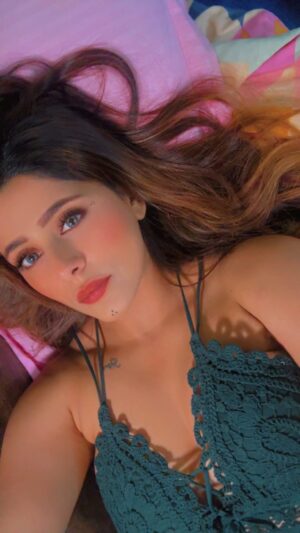 Rach Instagram - Ban gai jhogan 🙂
#favourite #song #me #publicfigure #reelkarofeelkaro #instadaily