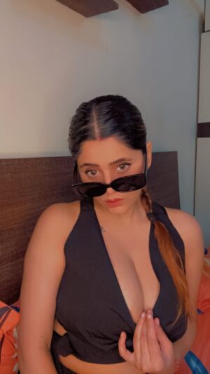 Rach Instagram - Kanjoos 😏
#me #explorepage #explore #reels #fyp #publicfigure #reelkarofeelkaro #publicfigure #drama