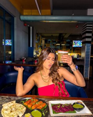 Rach Instagram - It’s hard to save money when food is flirting with you🫰🏼 🍱 🥃
#me #ɴᴇᴡᴘᴏsᴛ #publicfigure #insatdaily #instapost #photooftheday