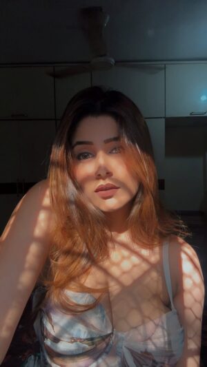 Rach Instagram - Bht zor se lag gai🥲🥹
#reels #reelitfeelit #viralit #fyp #me #mom #funny #publicfigure
