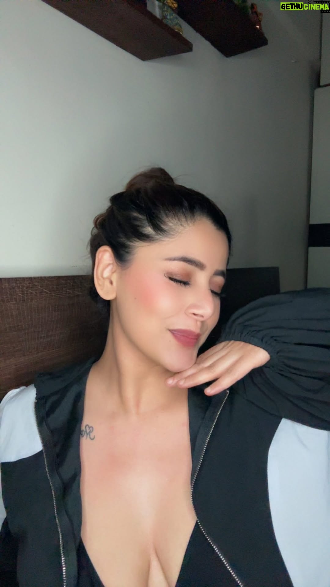 Rach - 3 Likes - Good night💃
#reels #reelkarofeelkaro #explorepage #publicfigure #trendingsound #me #dance