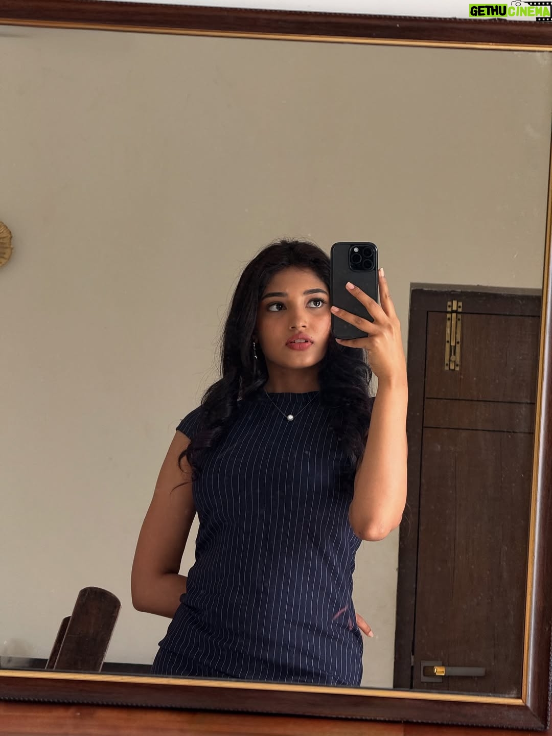 Rachana Inder - 112.5K Likes - Getting all ready to perform 🎬🎶🕴🏻