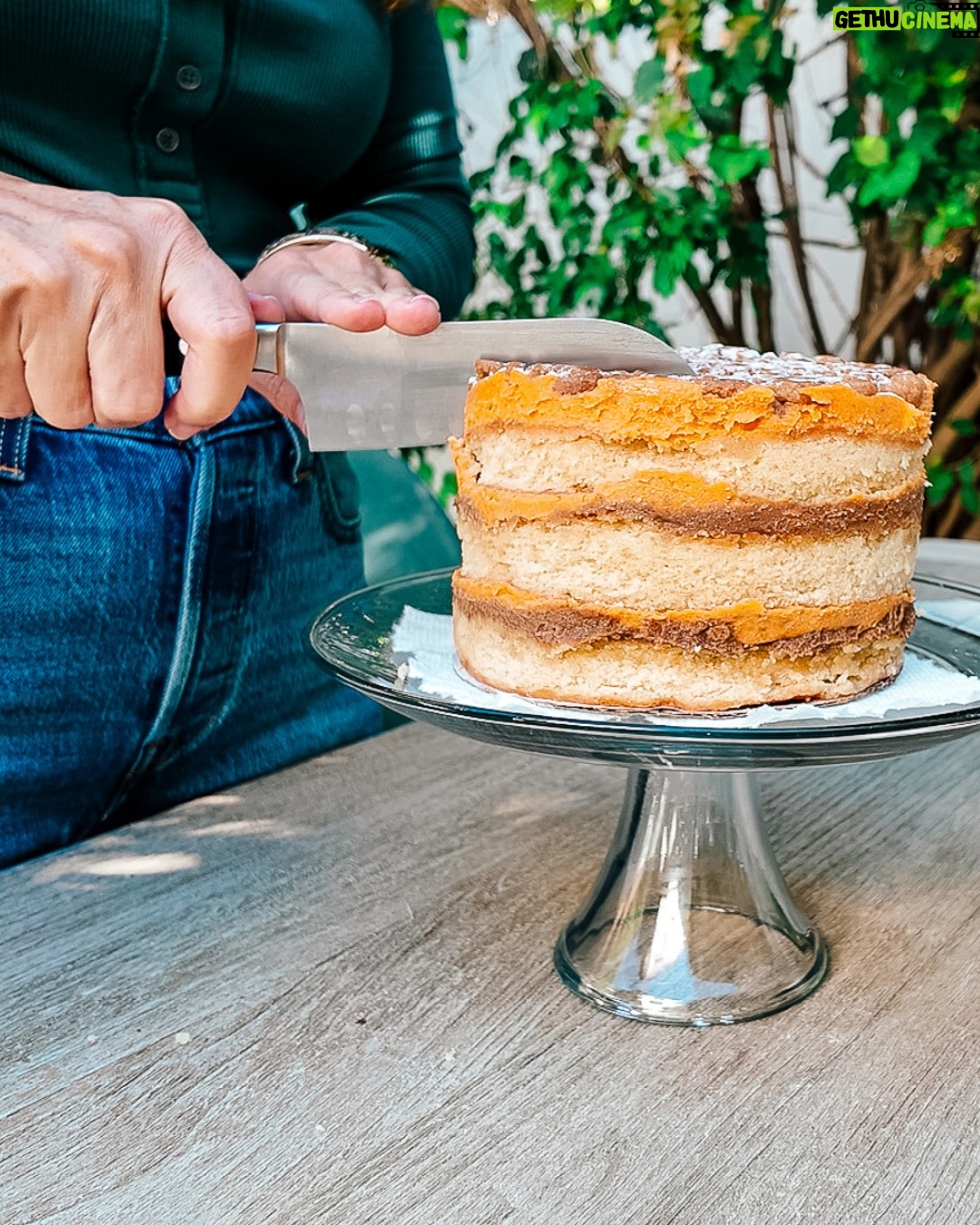 Rachel Hollis - 2.5K Likes - I planned to wait until our remodel was done… but it’s been 9 months and we still don’t have a kitchen. So we’re just gonna work with what we’ve got 🤣

The new version of the podcast drops early next week: Cooking, coffee, reviews, real chats, cake and a reminder that perfect isn’t the goal. Showing up for your REAL life is.