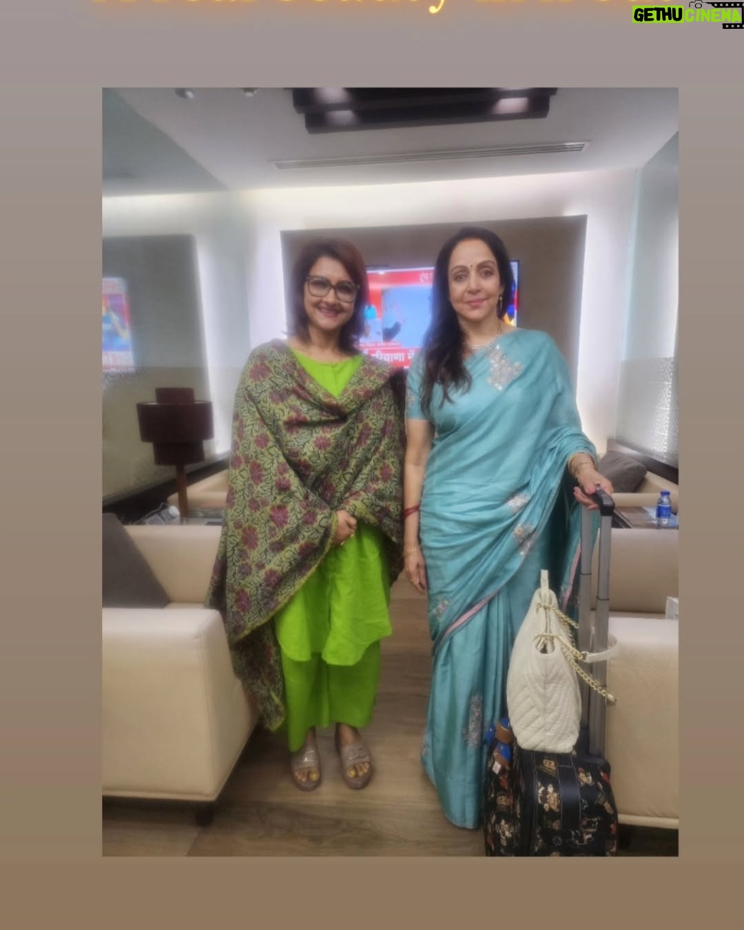 Rachna Banerjee - 13.2K Likes - In between relaxation with our Dream girl ....
Pleasure to add some new memories in life..

#goodvibes #favourite #memories #workhard #hardworkpaysoff #instagood #instadaily #instalike #instapostoftheday #instagram #facebookpost #facebook