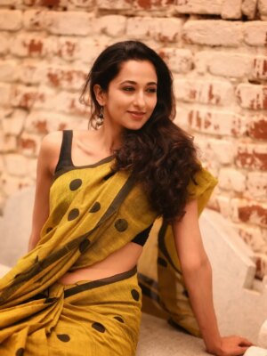 Radhika Narayan Instagram - Saree-na?