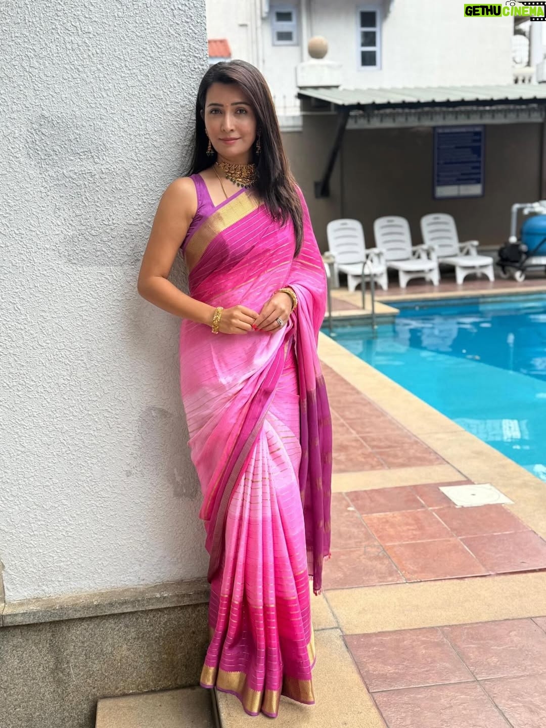 Radhika Pandit - 770.8K Likes - 💗🌸

#radhikapandit #nimmaRP