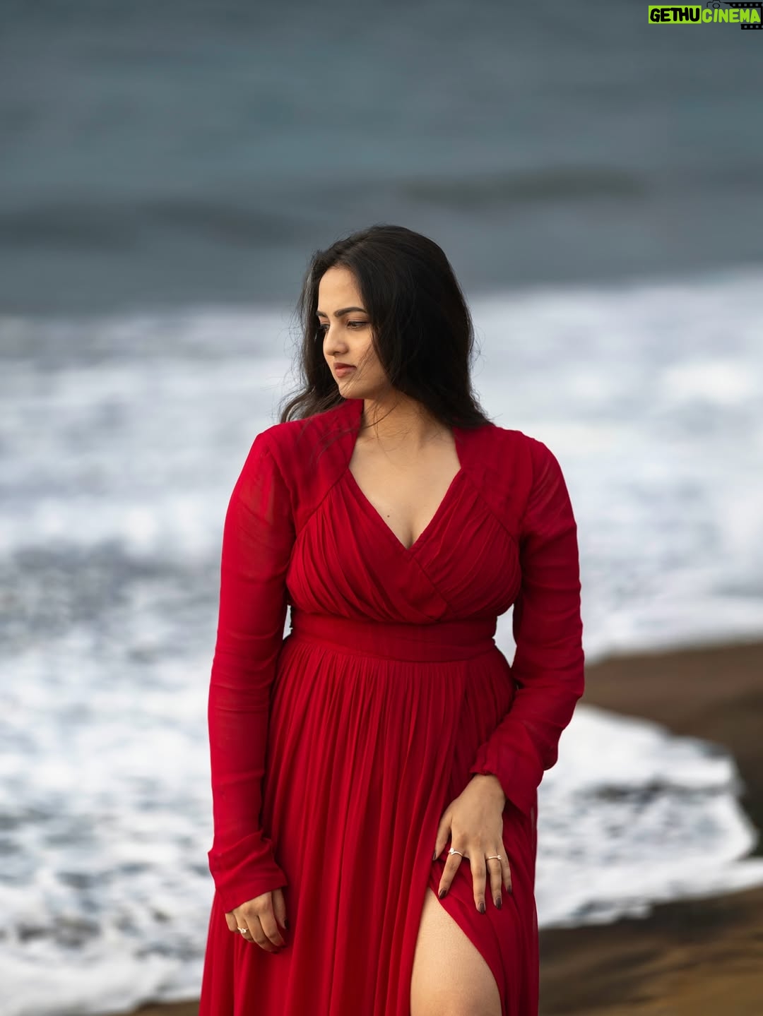 Radhika Preeti - 19.9K Likes - ❤️🪄

#radhikapreethi #radhi #rp #beach #insta #instapic #kollywood #tollywood #sandalwood #red