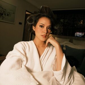 Raisa Andriana Instagram - Today’s glam.. ini buat yg tadi pada minta fotonya di posttt