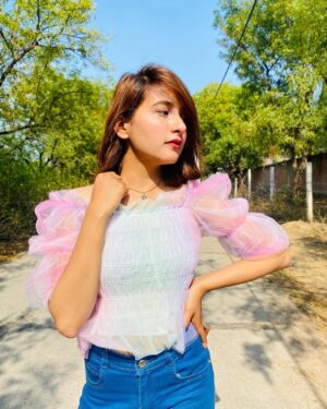 Rakhi Chaudhary Instagram - Life is šā¤ļø
šøā @__nancy_sahu ā¤ļø
#picoftheday #pic #pictureoftheday #smile #weather #instagram #instagood #instadaily #likeforlikes #rainbow #poses #positivevibes #dresses #dressup #followforfollowback #mahoba #model #modeling #shoot #hashtag #bollywood #hollywood #makeup #attackontitan #explore