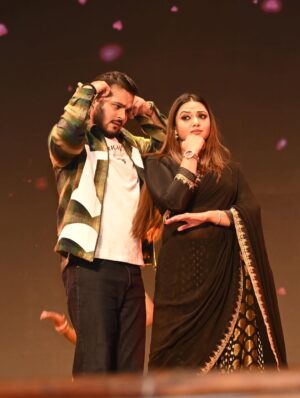 Raksha Gupta Instagram - My show “Shikhar Presents Mahua Surveer” — Produced by @yashifilms.official and the visionary duo @abhaysinha181 Sir & @tiwaripankajkumar Sir @kdsjdev sir — wasn’t just a launch event; it was a statement — a reflection of belief, resilience, and unshakable faith.
Sharing the stage with icons like @gopalrai999 sir, @ravikishann sir, @khesari_yadav sir @singhakshara ji @arvindakelakallu ji, @rakeshmishra_official ji @_meghashree_official_ ji @prasun.y sir, @rohitboseroy sir, @thakur_anoopsingh sir @aaryan_babu_little_actor, @rj_vijeta ji and @bibbijendrasingh ji was more than an honour — it was destiny reminding me that hard work never goes unnoticed.
To those who dislike or judge my success, I want to say this from the heart —
(When people closed a thousand doors, God opened millions.)
Every obstacle, every criticism, every closed door only made me stronger. Because I’ve learned — when you trust your effort and your purpose, no negativity can dim your light.
This journey isn’t about proving anyone wrong; it’s about proving that faith, focus, and persistence always win. I’m deeply thankful to my team, my supporters, and everyone who believed in the vision of this show.
#ShikharPresentsMahuaSurveer #YashiFilms #AbhaySinha #PankajSir #SuccessJourney #FaithAndFocus #RiseAboveNegativity #Gratitude #Inspiration #rakshagupta #rakshaguptaofficial #raksharules