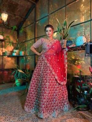 Raksha Gupta Instagram - ❤️❤️❤️

Style by - @shilpa_sehrawat70 
Makeup by - @rajeshtiwari_makeup 
Hair by - @sonu_hairstyles._ 

#rakshagupta #rakshaguptaofficial #raksharules #rakshalove #rakshafam #photoshoot #photography #model #bridal #bridalmakeup