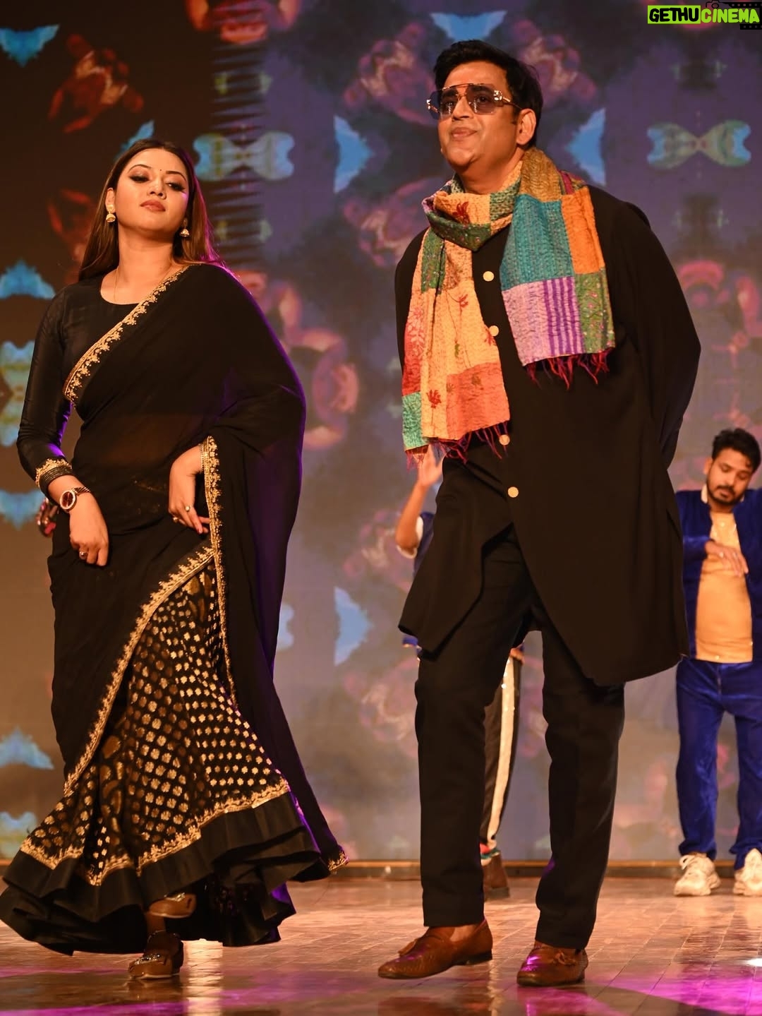 Raksha Gupta - 7.9K Likes - My show “Shikhar Presents Mahua Surveer” — Produced by @yashifilms.official and the visionary duo @abhaysinha181 Sir & @tiwaripankajkumar Sir @kdsjdev sir — wasn’t just a launch event; it was a statement — a reflection of belief, resilience, and unshakable faith.
Sharing the stage with icons like @gopalrai999 sir, @ravikishann sir, @khesari_yadav sir @singhakshara ji @arvindakelakallu ji, @rakeshmishra_official ji @_meghashree_official_ ji @prasun.y sir, @rohitboseroy sir, @thakur_anoopsingh sir @aaryan_babu_little_actor, @rj_vijeta ji and @bibbijendrasingh ji was more than an honour — it was destiny reminding me that hard work never goes unnoticed.
To those who dislike or judge my success, I want to say this from the heart —
(When people closed a thousand doors, God opened millions.)
Every obstacle, every criticism, every closed door only made me stronger. Because I’ve learned — when you trust your effort and your purpose, no negativity can dim your light.
This journey isn’t about proving anyone wrong; it’s about proving that faith, focus, and persistence always win. I’m deeply thankful to my team, my supporters, and everyone who believed in the vision of this show.
#ShikharPresentsMahuaSurveer #YashiFilms #AbhaySinha #PankajSir #SuccessJourney #FaithAndFocus #RiseAboveNegativity #Gratitude #Inspiration #rakshagupta #rakshaguptaofficial #raksharules