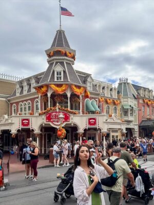 Ramsha Khan Instagram - one more experience off the bucket list 
still can’t believe it 🥹

also, no cat memes for now j want to share this experience with you guys.
pictures don’t even do justice tbh