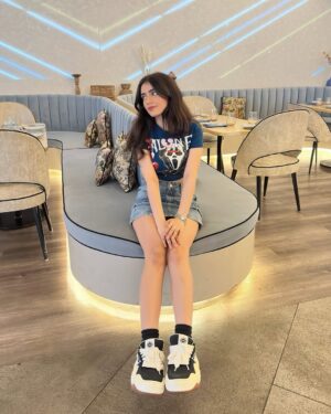 Ramy Instagram - 💙🦋🧚✨