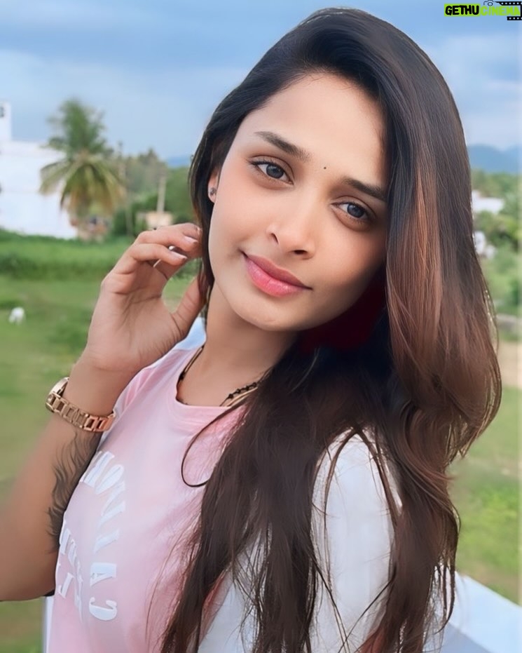 Ramya Joo - 111.6K Likes - 𝙄𝙩’𝙨 𝙢𝙮 𝙡𝙞𝙛𝙚, 𝙨𝙤 𝙠𝙚𝙚𝙥 𝙮𝙤𝙪𝙧 𝙣𝙤𝙨𝙚 𝙤𝙪𝙩 𝙤𝙛 𝙞𝙩..... 💯💫💞😎✌🏻