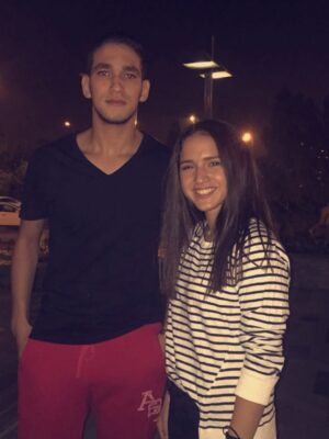 Rana Raeis Instagram - ‎كانت طفولتي معه..

‎كبرنا معًا،
‎ خطوة بخطوة، 
‎كأن الحياة رتّبت لنا دروبها منذ البداية.

‎واليوم، هو بجانبي... حبيبي.
‎لم يعد ذلك الطفل ،
‎بل الرجل الذي تحتضن روحي حضوره،
‎وتطمئن كلّ خلاياي في صوته.

كل سنة و انت ‎رفيق عمري، وحبيب ايامي🤍