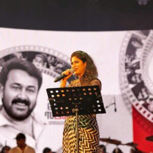 Ranjini Jose Instagram - I’m out of words to express this moment ❤️

It was just surreal and I’m still reeling from this 

The heart to embrace every artist small or big comes from the largest of hearts and that speaks volumes about the legend @mohanlal 🙏🏽🙏🏽

Onnum ithil kooduthal parayaan kazhiyunnilla 

Nanni mathram ❤️😍🙏🏽