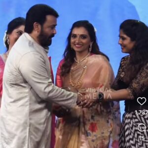 Ranjini Jose Instagram - I’m out of words to express this moment ❤️

It was just surreal and I’m still reeling from this 

The heart to embrace every artist small or big comes from the largest of hearts and that speaks volumes about the legend @mohanlal 🙏🏽🙏🏽

Onnum ithil kooduthal parayaan kazhiyunnilla 

Nanni mathram ❤️😍🙏🏽