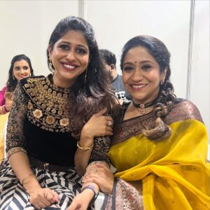Ranjini Jose Instagram - I’m out of words to express this moment ❤️

It was just surreal and I’m still reeling from this 

The heart to embrace every artist small or big comes from the largest of hearts and that speaks volumes about the legend @mohanlal 🙏🏽🙏🏽

Onnum ithil kooduthal parayaan kazhiyunnilla 

Nanni mathram ❤️😍🙏🏽