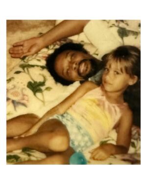 Rashida Jones Instagram - Happy Father’s Day to all the great dads holding it down in the world. Missing mine the most today. Papa I’m so grateful for your eternal love.