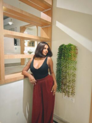 Rashmi Tanu Instagram - Idc how much you can lift, if you can’t beat lust you’re still weak.
.
.
.
Outfit: @zara