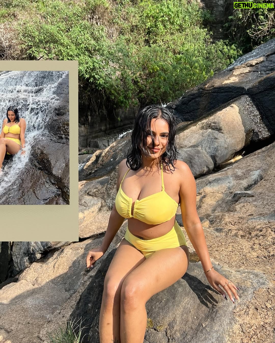 Rashmi Tanu - 4.4K Likes - Somewhere between the trees and the breeze, I found a version of myself that feels raw, radiant, and free.

📍@eyesofnatureee