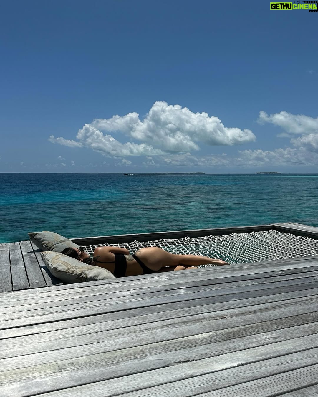Ratu Felisha - 3 Likes - New fave island 🏝️