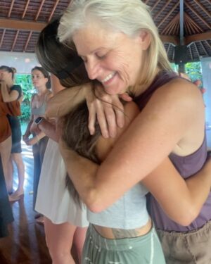 Ratu Felisha Instagram - At first, I thought becoming a yoga teacher would just be another milestone, something to tick off my bucket list. But after 200 hours @samastiyoga of asana, philosophy, and studying the human body, I realized it was so much more than that. 🧘🏻‍♀️

I’m beyond grateful for this experience. It wasn’t easy at the beginning, but every challenge was worth the growth.

A huge shoutout to all my teachers, thank you for waking my brain up from its long hibernation. You’ve challenged and inspired me in the best way possible. 

In the end, it’s not just about reaching the goal. It’s about the journey, and the beautiful friendships formed along the way. 🤍🦋🫶🏾