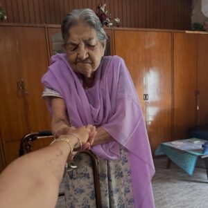 Raveena Aurora Instagram - my beautiful queen grandma suddenly passed on the day of my mom’s two month death anniversary 💔 I’d just like god to give us a break from all this pain💔 rest in peace angel . You were the embodiment of kindness and grace all your life. My favorite thing to do with you was cuddle in your bed and the last time we did I thought of how you  were one of my last maternal vessels on earth 💔 love you forever