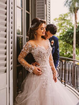 Rayanne Morais Instagram - 💍 2 anos. 2 votos 🫶🏻 1 propósito 🙏🏻

Deus transformou nossa história em testemunho e nos fez viver o extraordinário.
Somos a prova viva de que a verdade sempre se transforma em testemunho. Nada neste mundo, nem ninguém, pode parar ou anular os planos de Deus.
O inferno tentou, mas Deus transformou até as batalhas em instrumentos de vitória. A verdade se tornou testemunho da fidelidade do Senhor em nossas vidas.

Hoje entendemos: somos mais do que um casal, somos uma união de propósito. O extraordinário sempre esteve reservado para nós.

E aqui estamos, de mãos dadas, vivendo o nosso felizes para sempre.
Celebrando dois anos de casados de um amor com propósito, um amor que nasceu no coração de Deus. 💍

#moraispecoraro #alexandredultra #vidas #amor #Deus #uniaodepropositos #2anosdecasados #love #married #onlyone