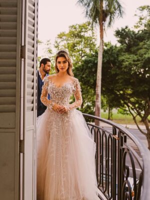 Rayanne Morais Instagram - 💍 2 anos. 2 votos 🫶🏻 1 propósito 🙏🏻

Deus transformou nossa história em testemunho e nos fez viver o extraordinário.
Somos a prova viva de que a verdade sempre se transforma em testemunho. Nada neste mundo, nem ninguém, pode parar ou anular os planos de Deus.
O inferno tentou, mas Deus transformou até as batalhas em instrumentos de vitória. A verdade se tornou testemunho da fidelidade do Senhor em nossas vidas.

Hoje entendemos: somos mais do que um casal, somos uma união de propósito. O extraordinário sempre esteve reservado para nós.

E aqui estamos, de mãos dadas, vivendo o nosso felizes para sempre.
Celebrando dois anos de casados de um amor com propósito, um amor que nasceu no coração de Deus. 💍

#moraispecoraro #alexandredultra #vidas #amor #Deus #uniaodepropositos #2anosdecasados #love #married #onlyone
