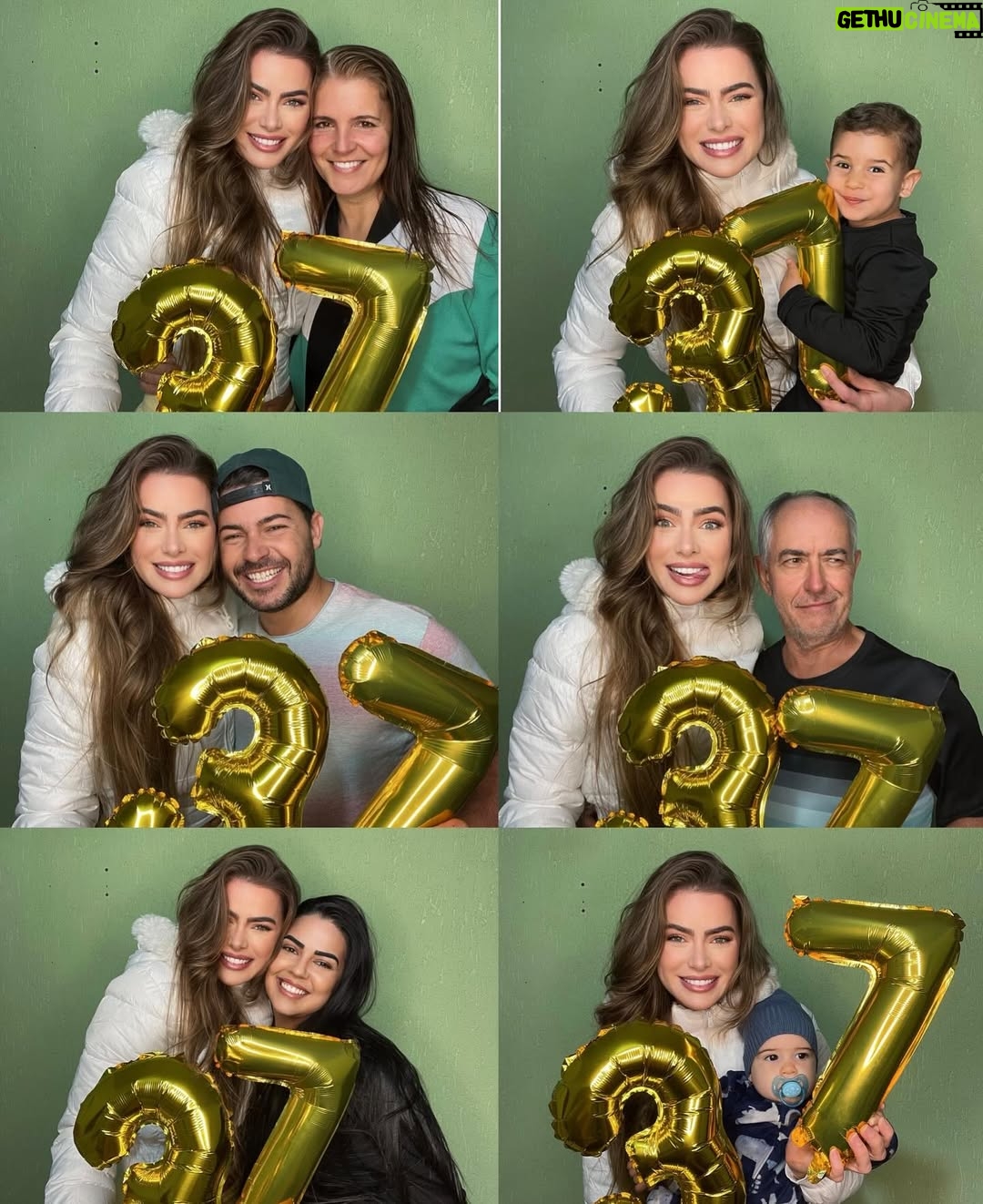 Rayanne Morais - 12.5K Likes - 37 voltas ao sol ☀️🎂
Com muito amor, com muita alegria e com o coração transbordando de gratidão.
Essas são as minhas fotos de aniversário — com afeto, com conexão, 😜. 
E com Deus no centro de tudo, como sempre foi, como sempre será.

Que venham novos ciclos, novas bênçãos, e muitos outros momentos assim: cheios de amor real. 💛✨

# niver #birthday #familia #amor #deus