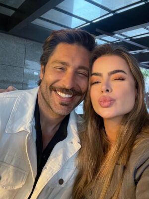 Rayanne Morais Instagram - Voltamos para o mundo real, mas ainda não estamos completamente de volta à nossa vida cotidiana. Em breve, teremos muitas novidades incríveis para vocês! Agradecemos a todos pelo apoio e carinho durante essa jornada. Gratidão por tudo! 🥰❤️