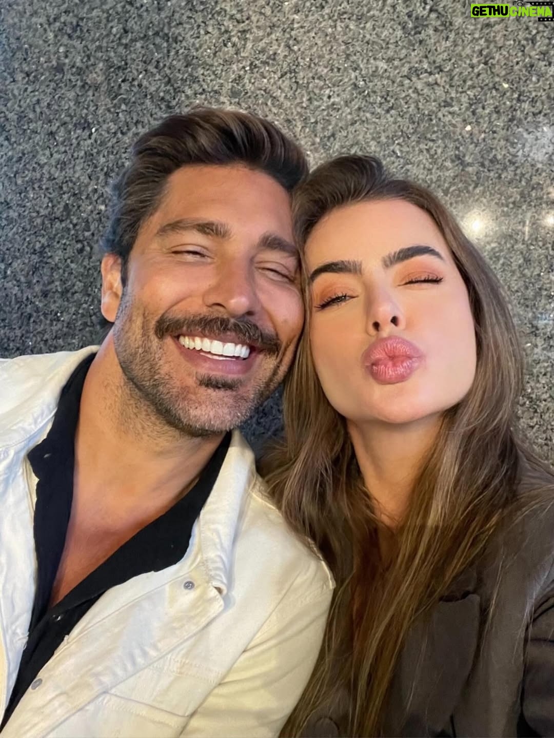 Rayanne Morais - 27.5K Likes - Voltamos para o mundo real, mas ainda não estamos completamente de volta à nossa vida cotidiana. Em breve, teremos muitas novidades incríveis para vocês! Agradecemos a todos pelo apoio e carinho durante essa jornada. Gratidão por tudo! 🥰❤️