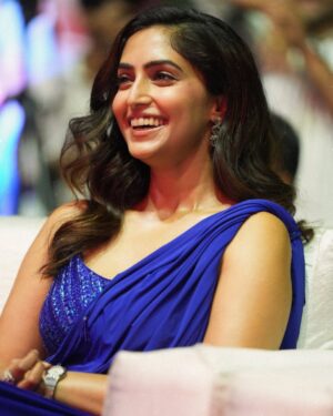 Reba Monica John Instagram - 🦋💙

Make up @makeuphairbyrahul 
Hair @ravi_pasupuleti 
Styling @manogna_gollapudi 
Saree @manikananda 

#sareenotsorry