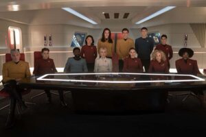 Rebecca Romijn Instagram - Season Three ✅ A huge thank you to the incredible cast and crew for another great season, here’s to Season Four! 🖖