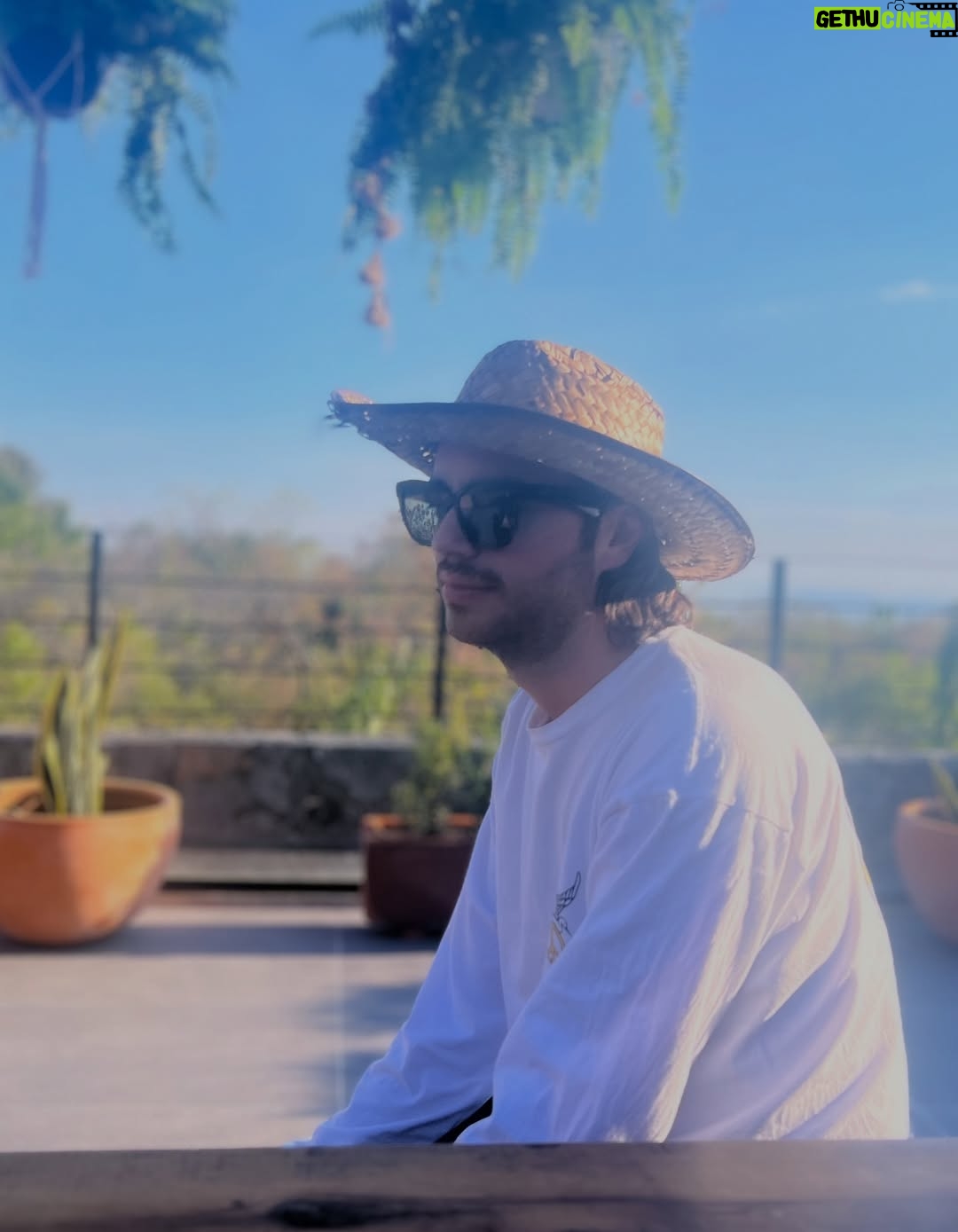 Regina Blandón - 36.2K Likes - Feliz cumpleaños, @blndn 😎
Que siempre haya música y risa y baile y todo de lo que das. Qué suerte ser tu hermana.