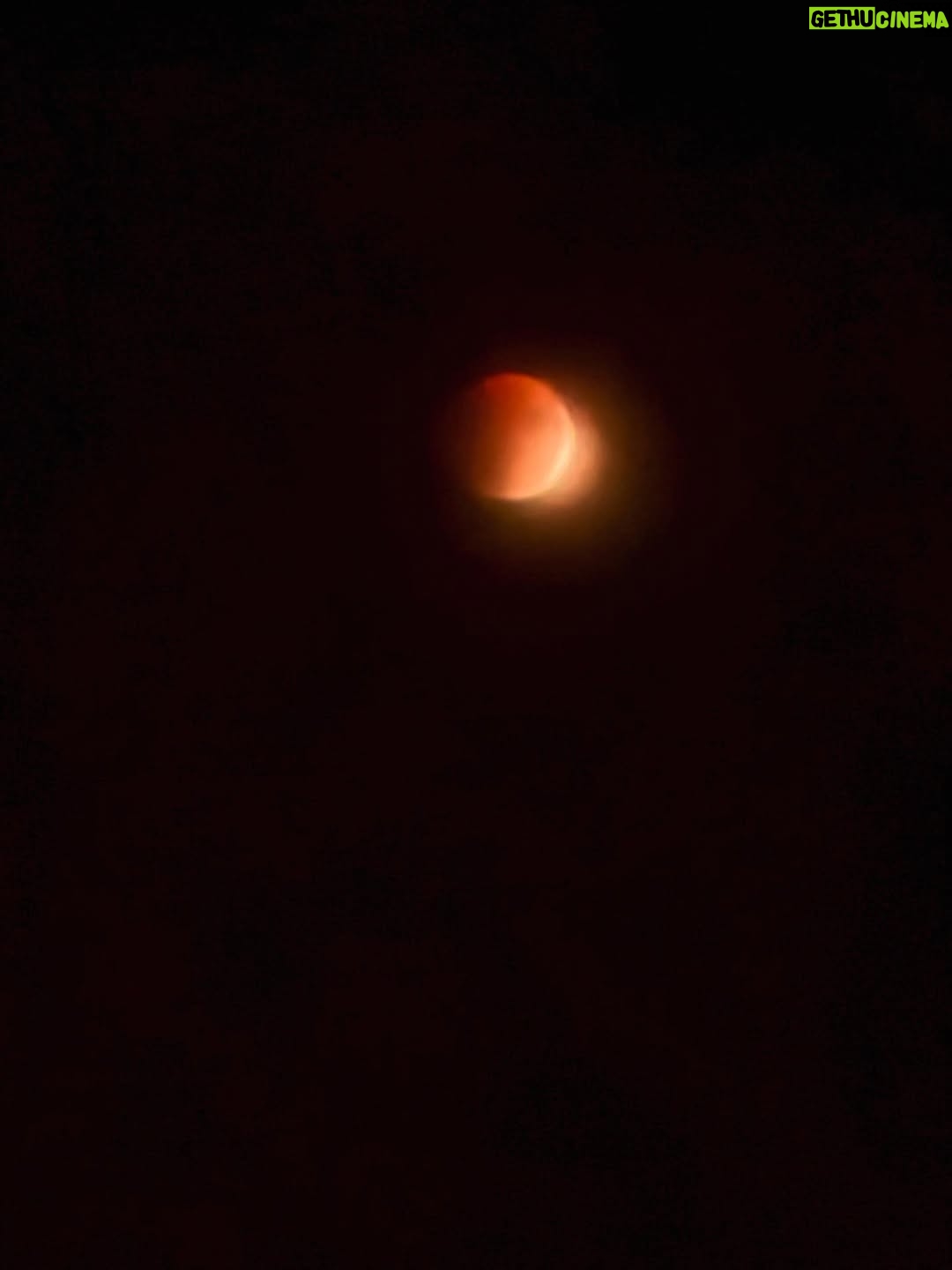 Renu Desai - 45.1K Likes - Got to experience the sheer magic of a celestial event tonight. I lost hope just before the full eclipse because the clouds started rolling in but they cleared up in 10 minutes and to get to witness a complete lunar eclipse is an experience that I will be fascinated with for the rest of my life🧡 
Tried to capture a little bit of this amazing phenomenon on my phone and sharing some with you all😊 #lunareclipse #chandragrahan #lunareclipse2025