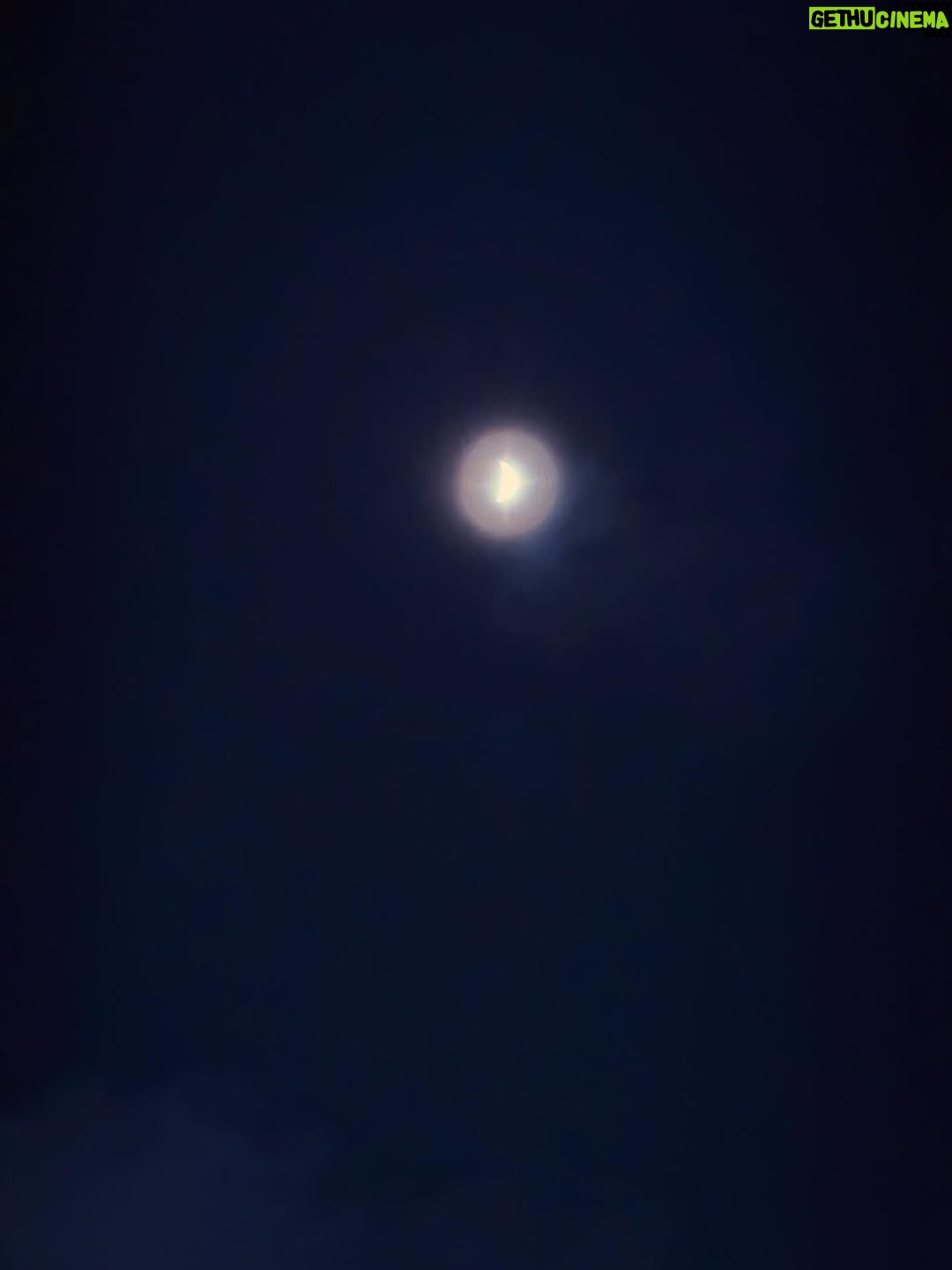Renu Desai - 45.1K Likes - Got to experience the sheer magic of a celestial event tonight. I lost hope just before the full eclipse because the clouds started rolling in but they cleared up in 10 minutes and to get to witness a complete lunar eclipse is an experience that I will be fascinated with for the rest of my life🧡 
Tried to capture a little bit of this amazing phenomenon on my phone and sharing some with you all😊 #lunareclipse #chandragrahan #lunareclipse2025