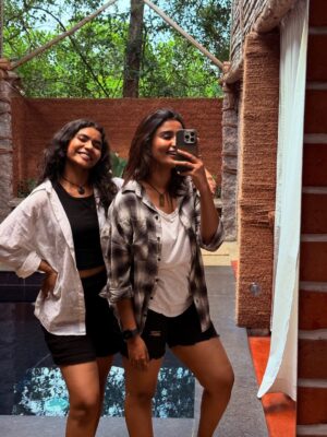 Reshma Muralidharan Instagram - It’s been forever since we had a day like this… my heart is full 🫶✨

#auroville #insta #fam #photodump #keethhouse