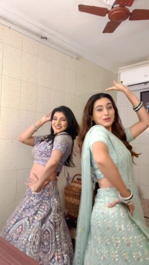 Reshma Shinde Instagram - Because ‘Thumk Thumak’ is  not going out of trend😬