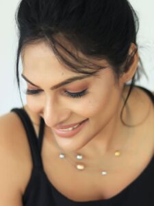 Actress Rethika Srinivas HD Photos and Wallpapers October 2025