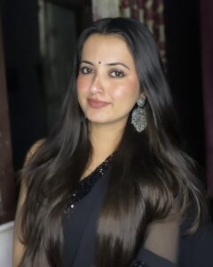 Ridhi Zinta Most Liked Photos and Posts