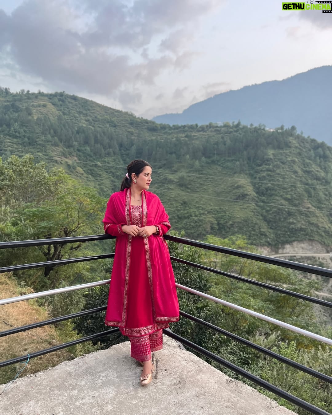 Ridhi Zinta - 9.7K Likes - ♥️💝#suitislove❤️