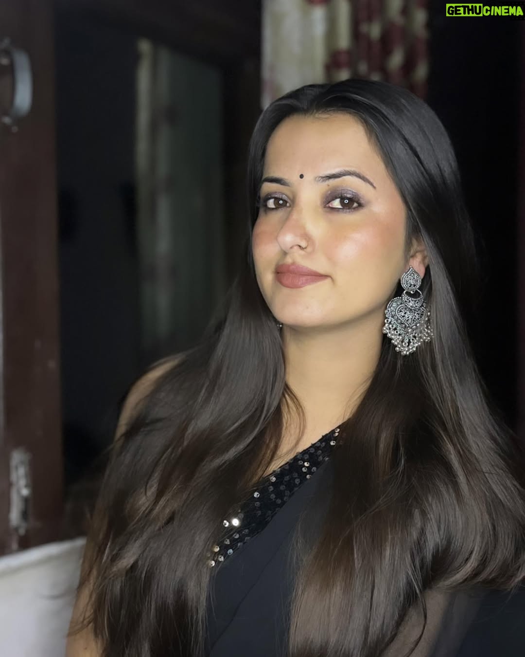 Ridhi Zinta - 30.8K Likes - जो ना मिला वो बेहतर नहीं था, जो है बेहतर है और जो मिलेगा,वो बेहतरीन होगा♥️
