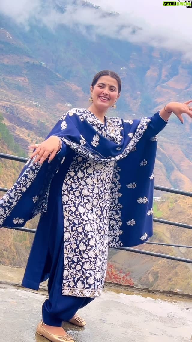 Ridhi Zinta - 10.6K Likes - 🙈