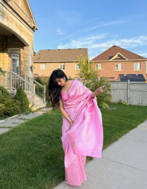 Ridhie Mehta Instagram - 🦢🪷