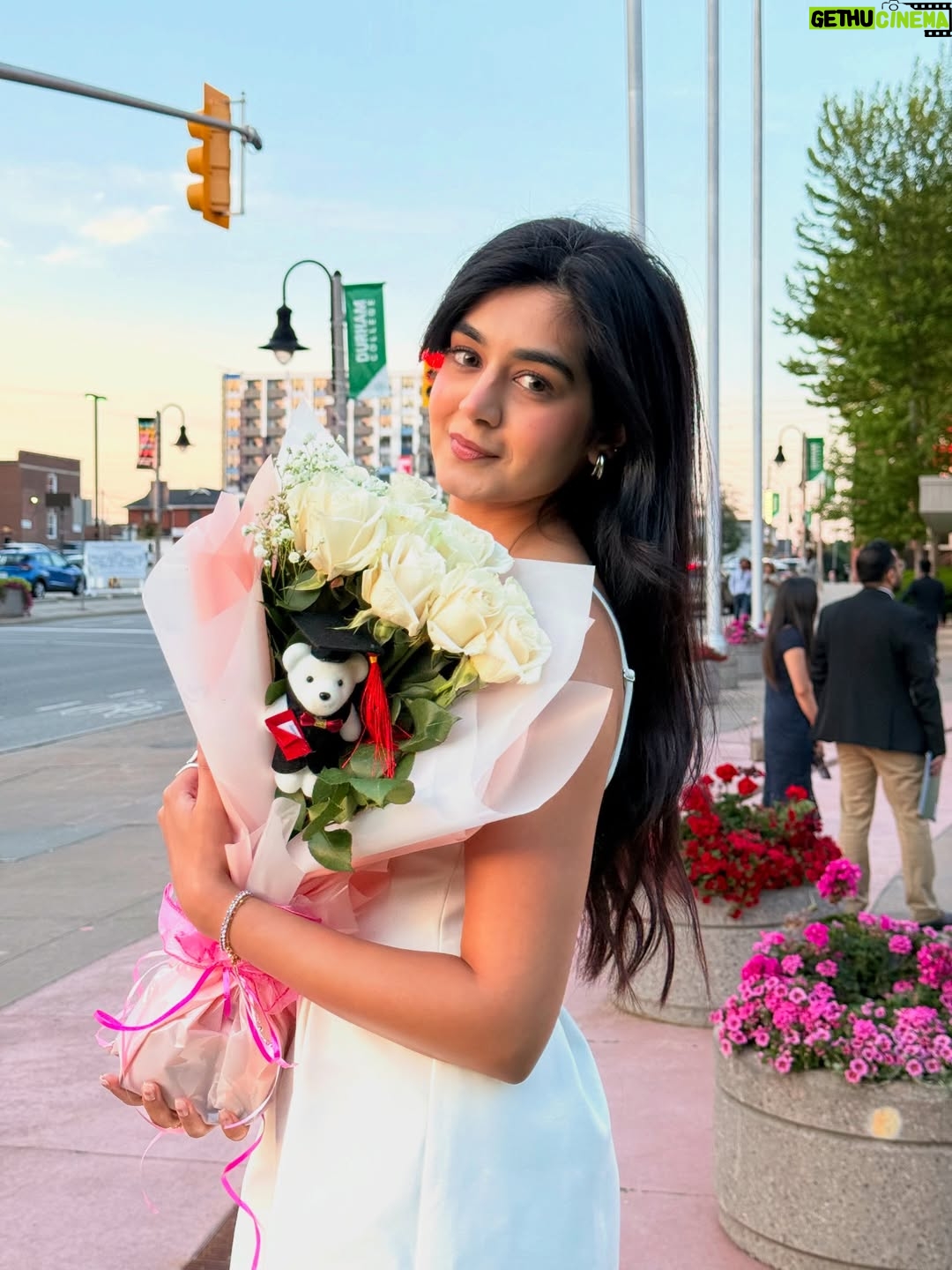Ridhie Mehta - 6.7K Likes - Two degrees hotter🎓