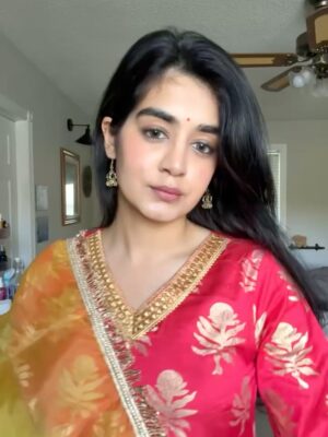 Ridhie Mehta Instagram - 🪷🦢
#indian #ethnic